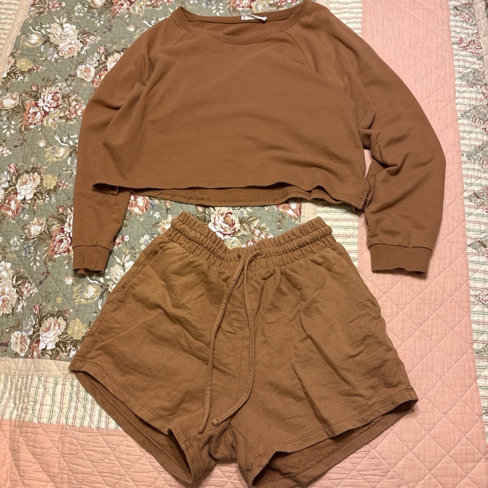 Brown Cropped Sweatshirt and Shorts Set